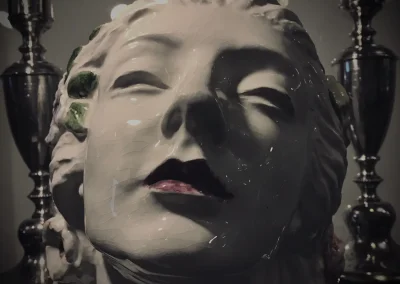 Henryk Hochman, rzeźba ceramiczna kobiecej głowy o tytule Wiosna